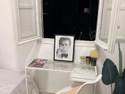 Se alquila habitación en Nueva España, Madrid