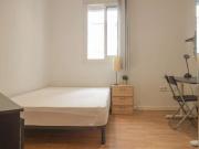 Se alquila habitación en apartamento de 3 dormitorios en...