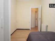 Se alquila habitación en apartamento de 3 dormitorios en...