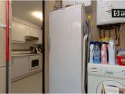 Se alquila habitación en apartamento de 3 dormitorios en...