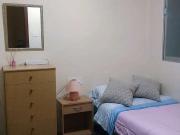 Se alquila habitación en apartamento de 4 dormitorios