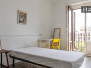 Habitación en piso compartido de 4 habitaciones en...