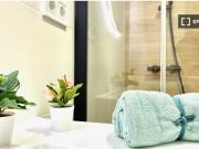 Se alquila habitación en apartamento de 4 dormitorios en...