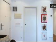 Se alquila habitación en apartamento de 4 dormitorios en...