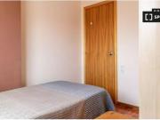 Se alquila habitación en apartamento de 5 dormitorios en...