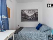 Se alquila habitación en apartamento de 5 dormitorios en...