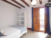 Se alquila habitación en apartamento de 5 dormitorios en...