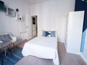 Se alquila habitación en piso de 5 habitaciones en la...