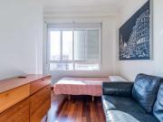 Se alquila habitación en apartamento de 5 dormitorios en...