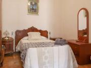 Se alquila habitación en apartamento de 5 dormitorios en...