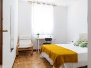 Se alquila habitación en apartamento de 5 dormitorios en...