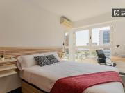 Se alquila habitación en apartamento de 6 dormitorios en...