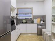 Se alquila habitación en apartamento de 7 dormitorios en...