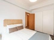Se alquila habitación en apartamento de 7 dormitorios en...