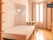 Se alquila habitación en apartamento de 7 dormitorios en...