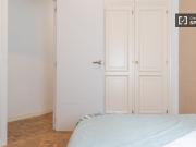 Se alquila habitación en apartamento de 7 dormitorios en...