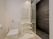 Se alquila habitación en apartamento de 9 dormitorios en...