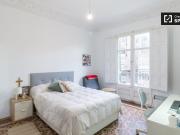 Se alquila habitación en apartamento de 9 dormitorios en...