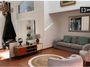 Se alquila habitación en casa de 4 habitaciones en...