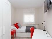 Se alquila habitación en el apartamento de 4 camas en...