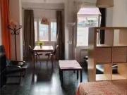 Se alquila habitación en el apartamento de 6 dormitorios...