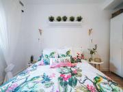 Se alquila habitación en el moderno apartamento de 3...