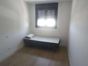 Se alquila habitación en Los Ángeles, Madrid