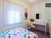 Se alquila habitación en moderna propiedad adosada de 3...