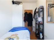 Se alquila habitación en piso compartido de 10...