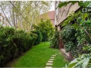 Se alquila habitación en piso compartido de 10...