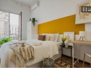 Se alquila habitación en piso compartido de 10...