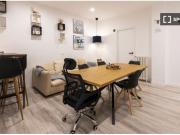Se alquila habitación en piso compartido de 10...