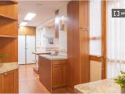 Se alquila habitación en piso compartido de 11...