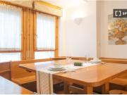 Se alquila habitación en piso compartido de 11...