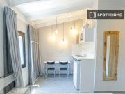 Se alquila habitación en piso compartido de 1 habitación...