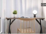 Se alquila habitación en piso compartido de 25...