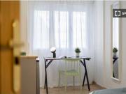 Se alquila habitación en piso compartido de 25...