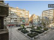 Se alquila habitación en piso compartido de 25...