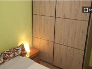 Se alquila habitación en piso compartido de 2...