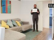 Se alquila habitación en piso compartido de 2...