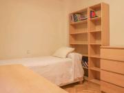 Habitación en piso compartido de 3 habitaciones en...