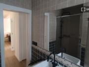 Se alquila habitación en piso compartido de 3...