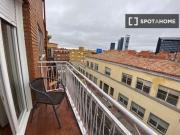 Se alquila habitación en piso compartido de 3...