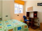 Se alquila habitación en piso compartido de 3...
