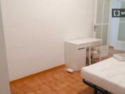 Se alquila habitación en piso compartido de 3...