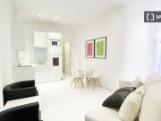 Se alquila habitación en piso compartido de 3...