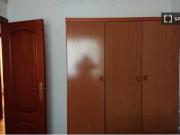 Se alquila habitación en piso compartido de 3...