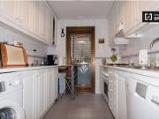 Se alquila habitación en piso compartido de 3...