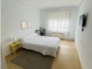 Se alquila habitación en piso compartido de 3...
