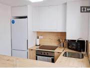 Se alquila habitación en piso compartido de 3...